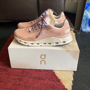 CLOUDNOVA FORM ON CLOUD RUNNING SHOES. BRAND NEW!